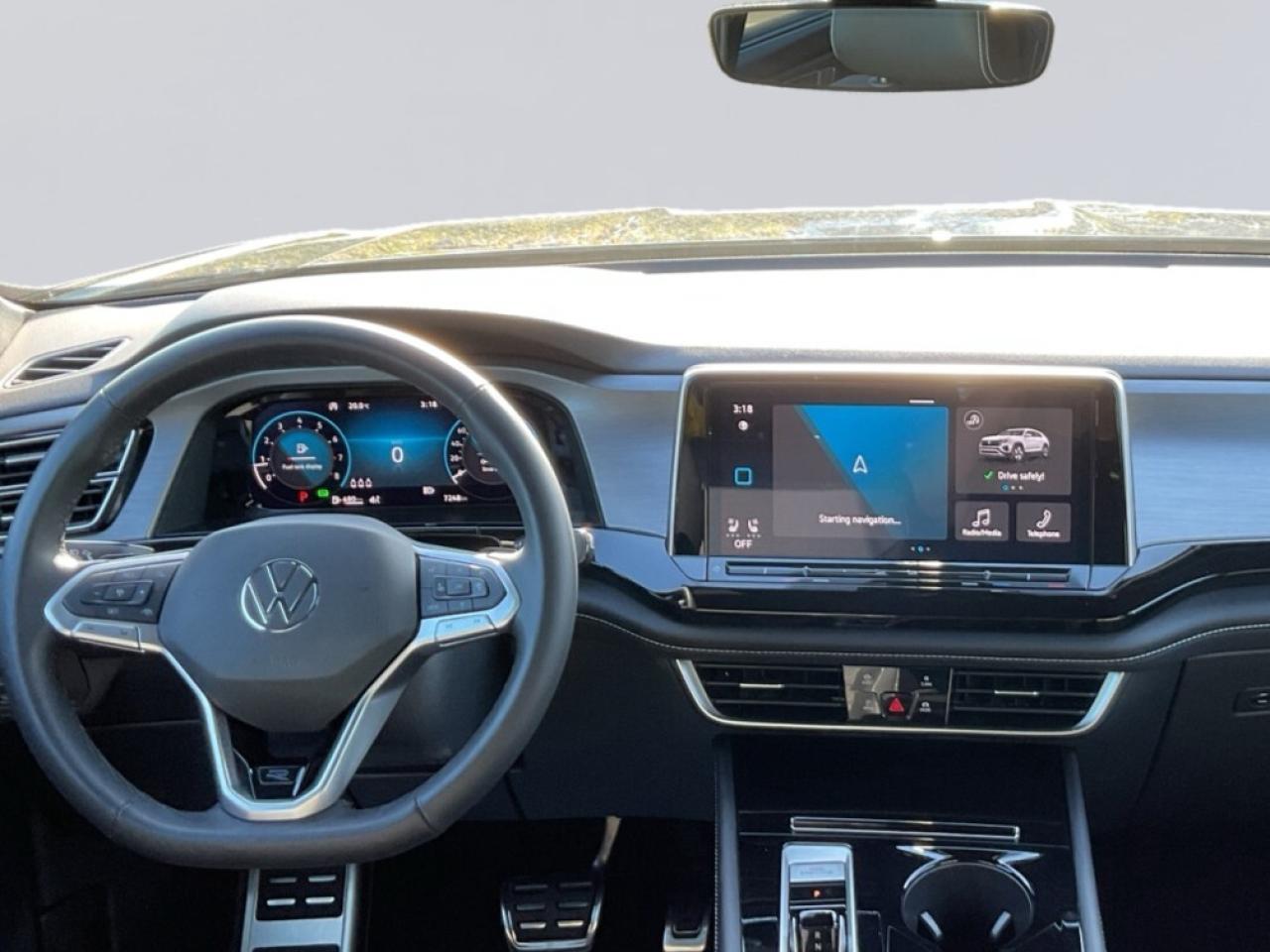 2025 Volkswagen Atlas Cross Sport 2.0L Comfortline R-Line Black Ed.! Why Buy New? Photo