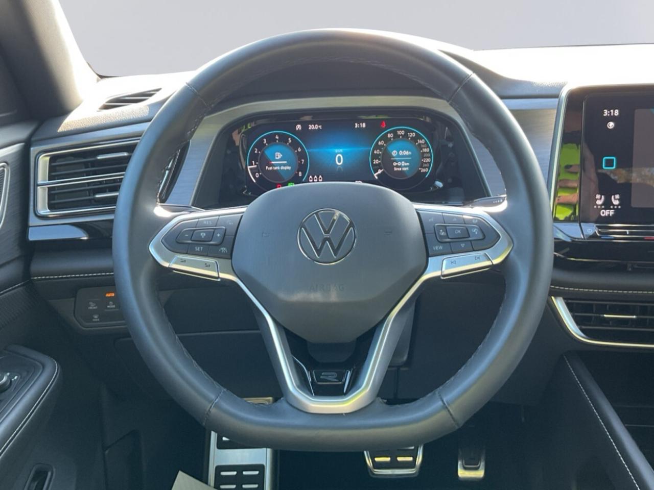 2025 Volkswagen Atlas Cross Sport 2.0L Comfortline R-Line Black Ed.! Why Buy New? Photo