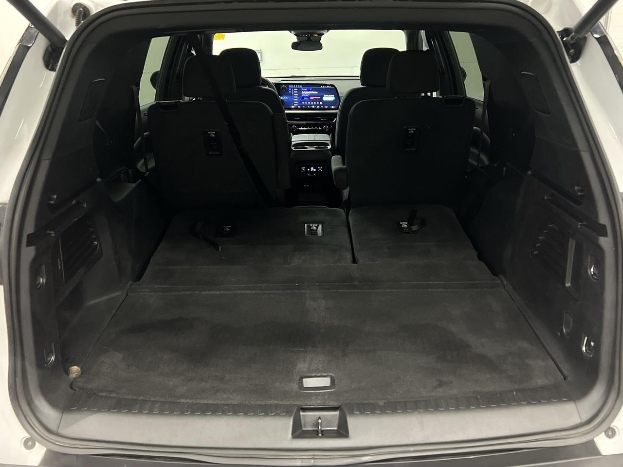 2024 Chevrolet Traverse LT AWD | 7-PASS | HTD SEATS | 360 CAM | CARPLAY Photo
