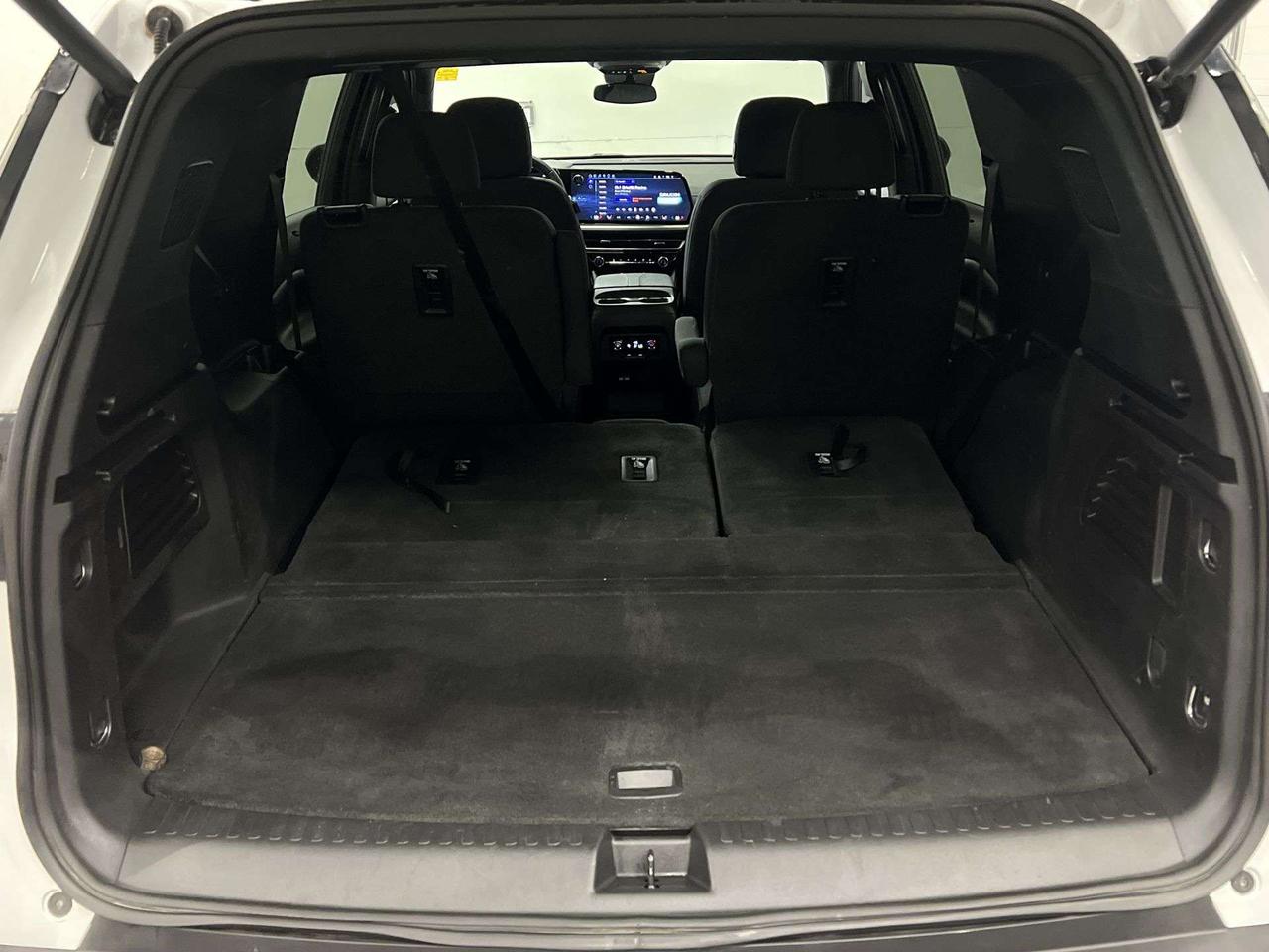 2024 Chevrolet Traverse LT AWD | 7-PASS | HTD SEATS | 360 CAM | CARPLAY Photo