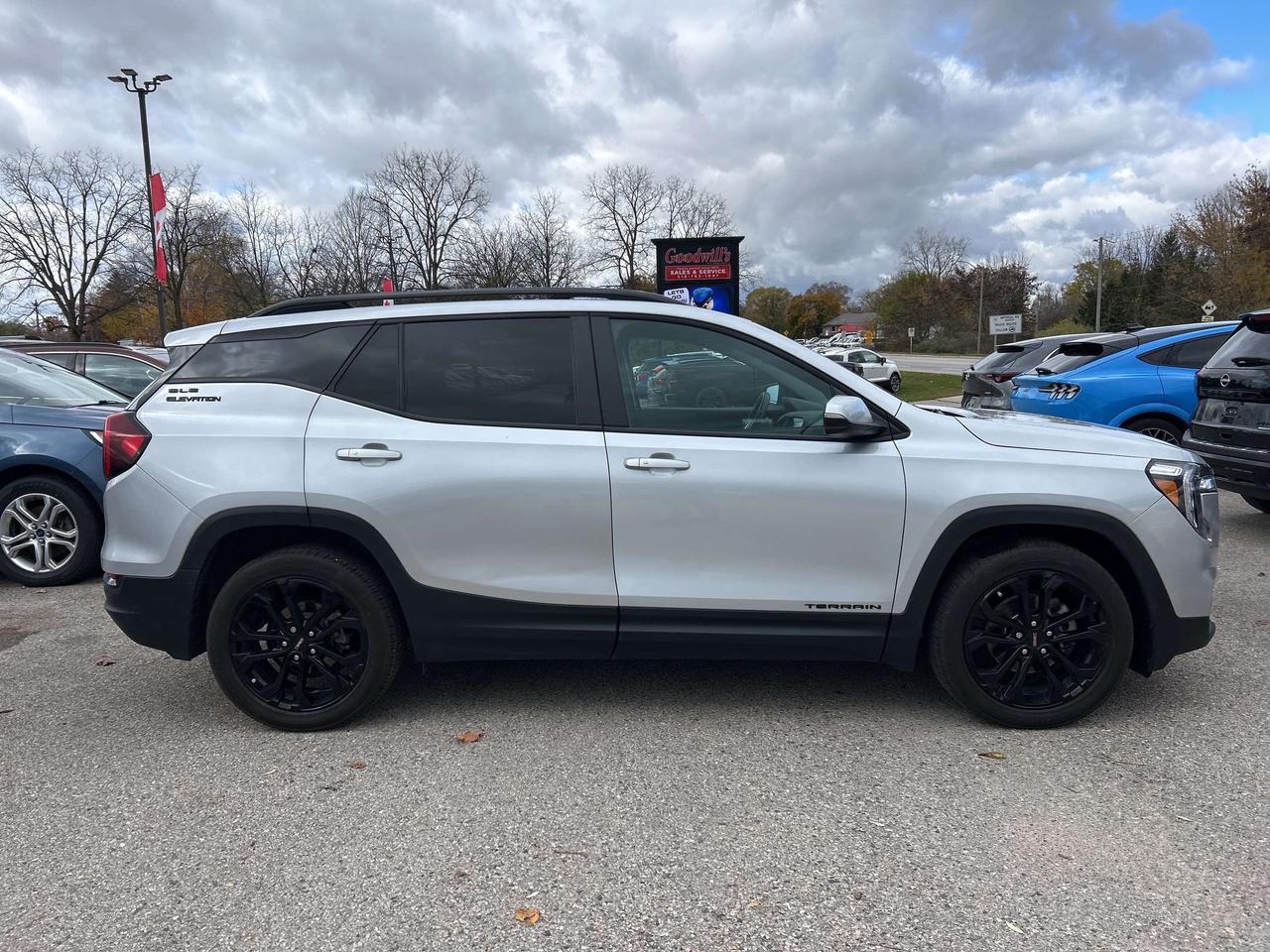 2022 GMC Terrain SLE, ACCESSIBLE SEATING, AWD, REMOTE START! - Photo #6