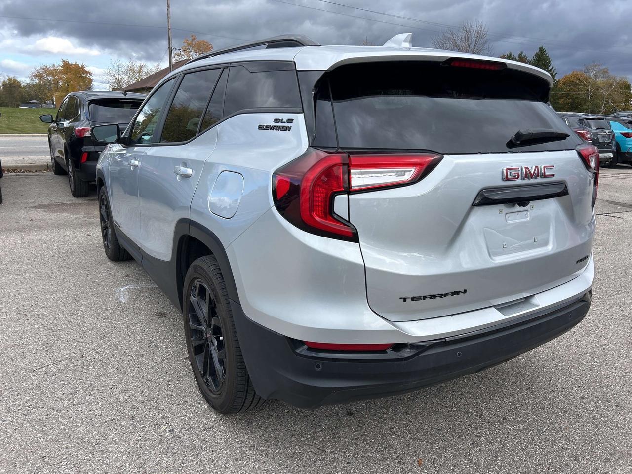 2022 GMC Terrain SLE, ACCESSIBLE SEATING, AWD, REMOTE START! - Photo #9