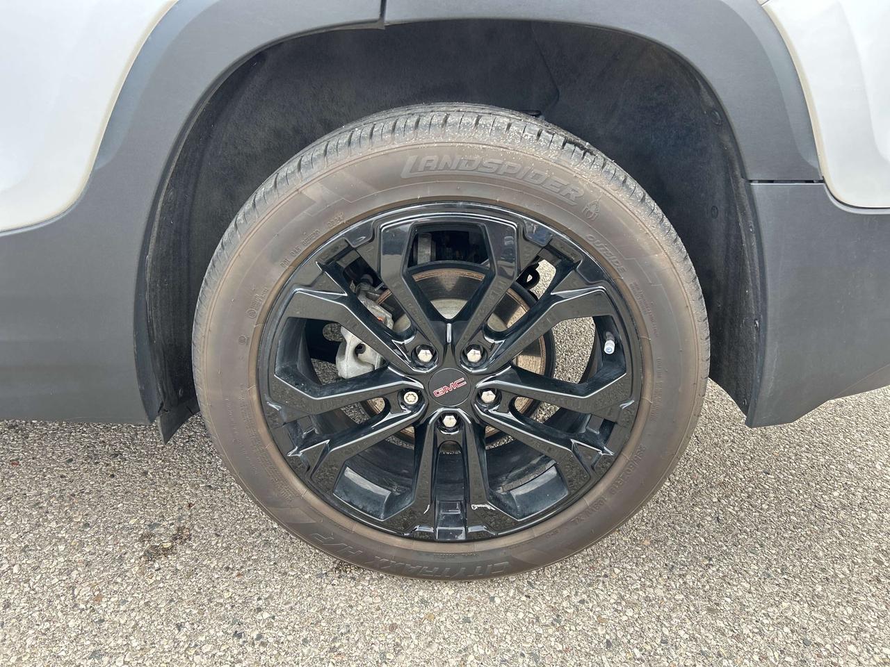 2022 GMC Terrain SLE, ACCESSIBLE SEATING, AWD, REMOTE START! Photo