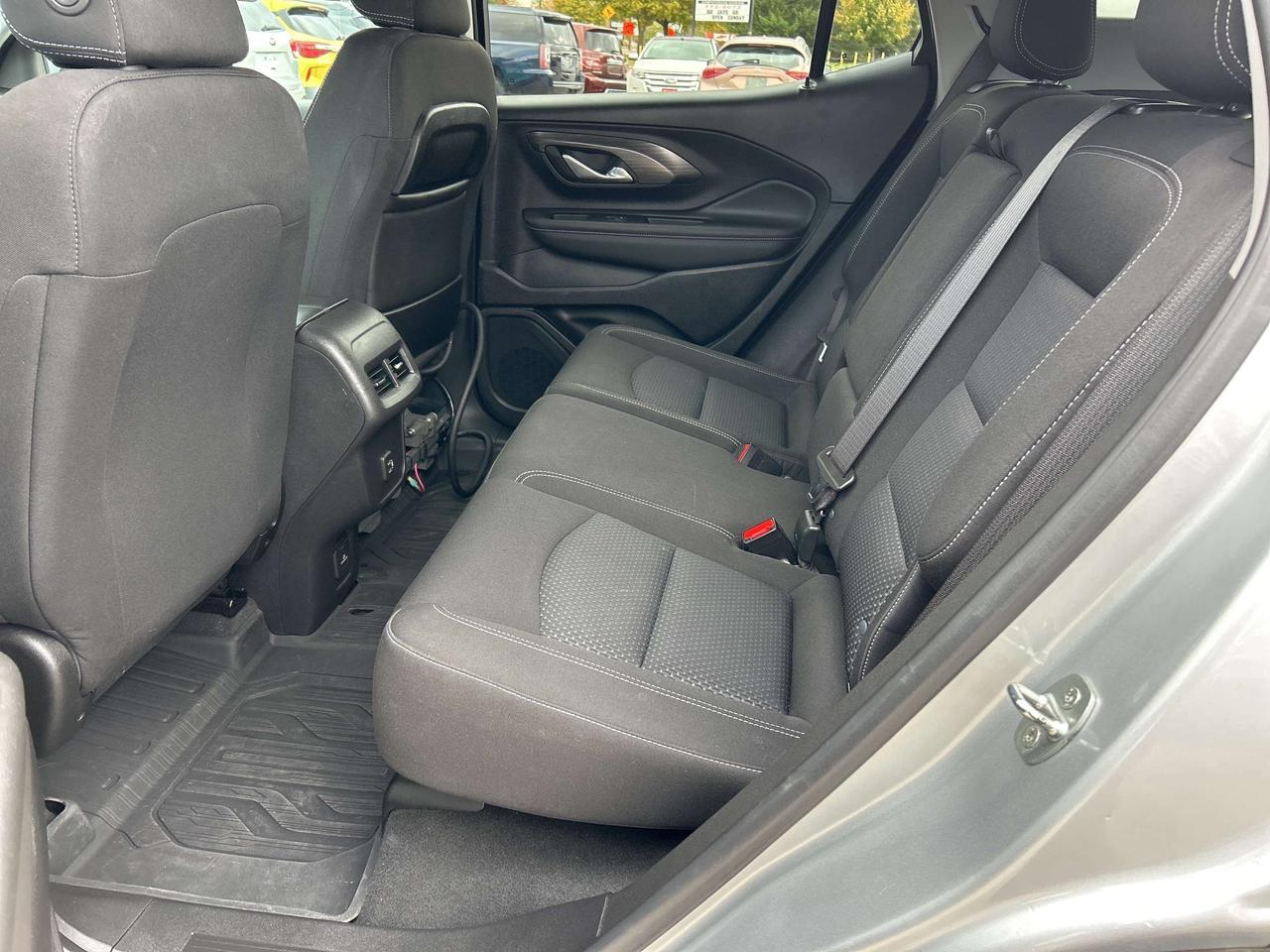 2022 GMC Terrain SLE, ACCESSIBLE SEATING, AWD, REMOTE START! - Photo #13