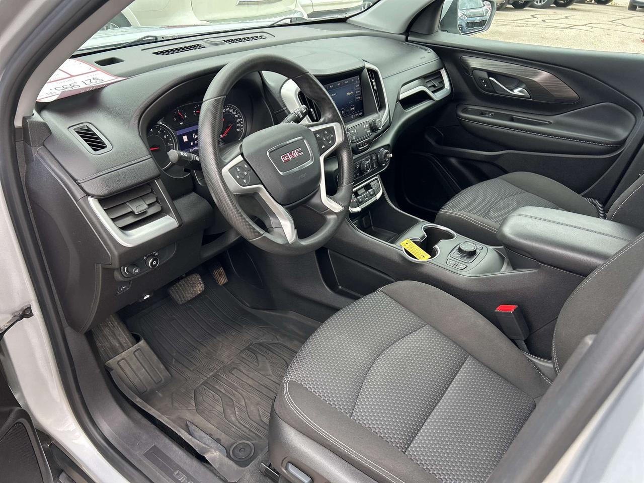 2022 GMC Terrain SLE, ACCESSIBLE SEATING, AWD, REMOTE START! Photo