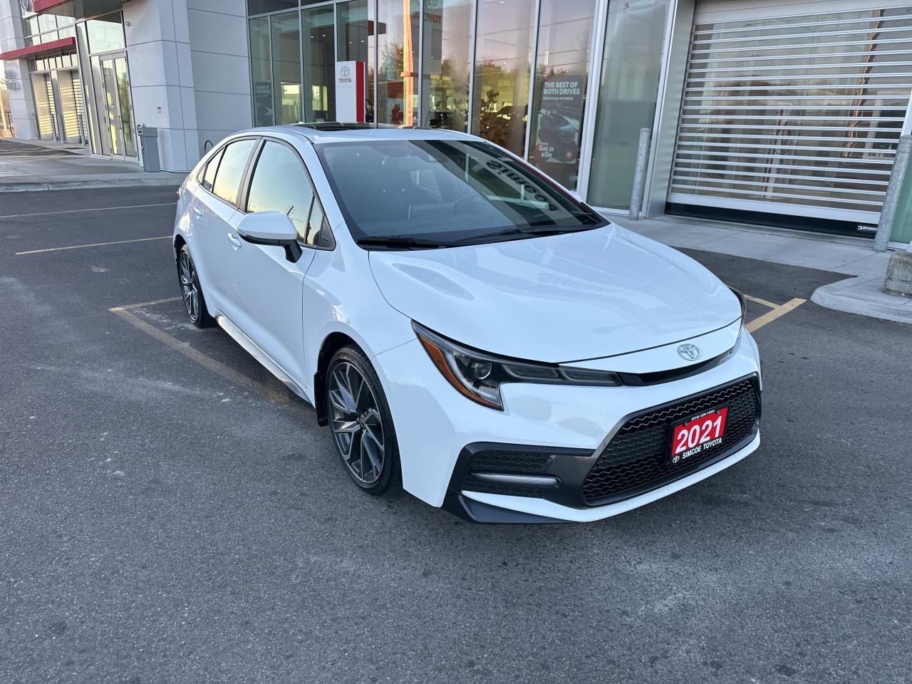 2021 Toyota Corolla SE Photo2
