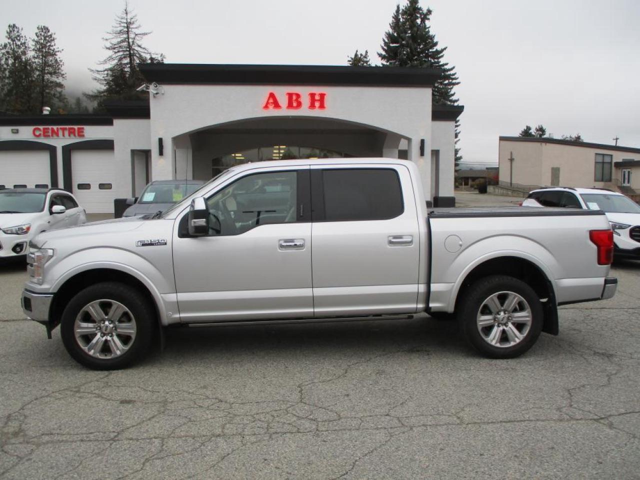 2018 Ford F-150 Lariat SuperCrew 4x4 Photo2