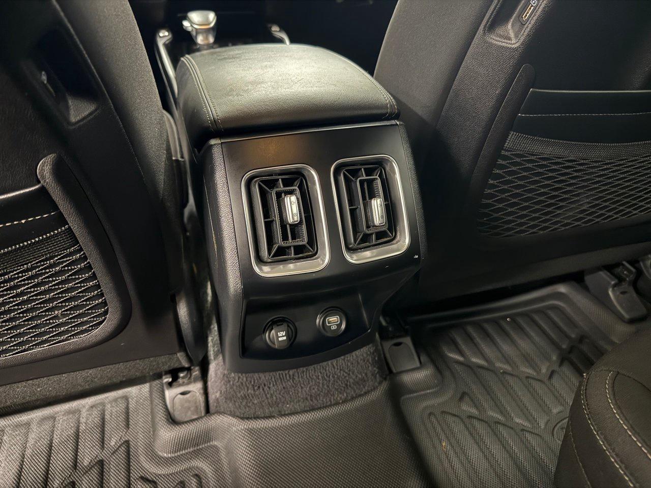 2021 Kia Sorento X-Line Photo