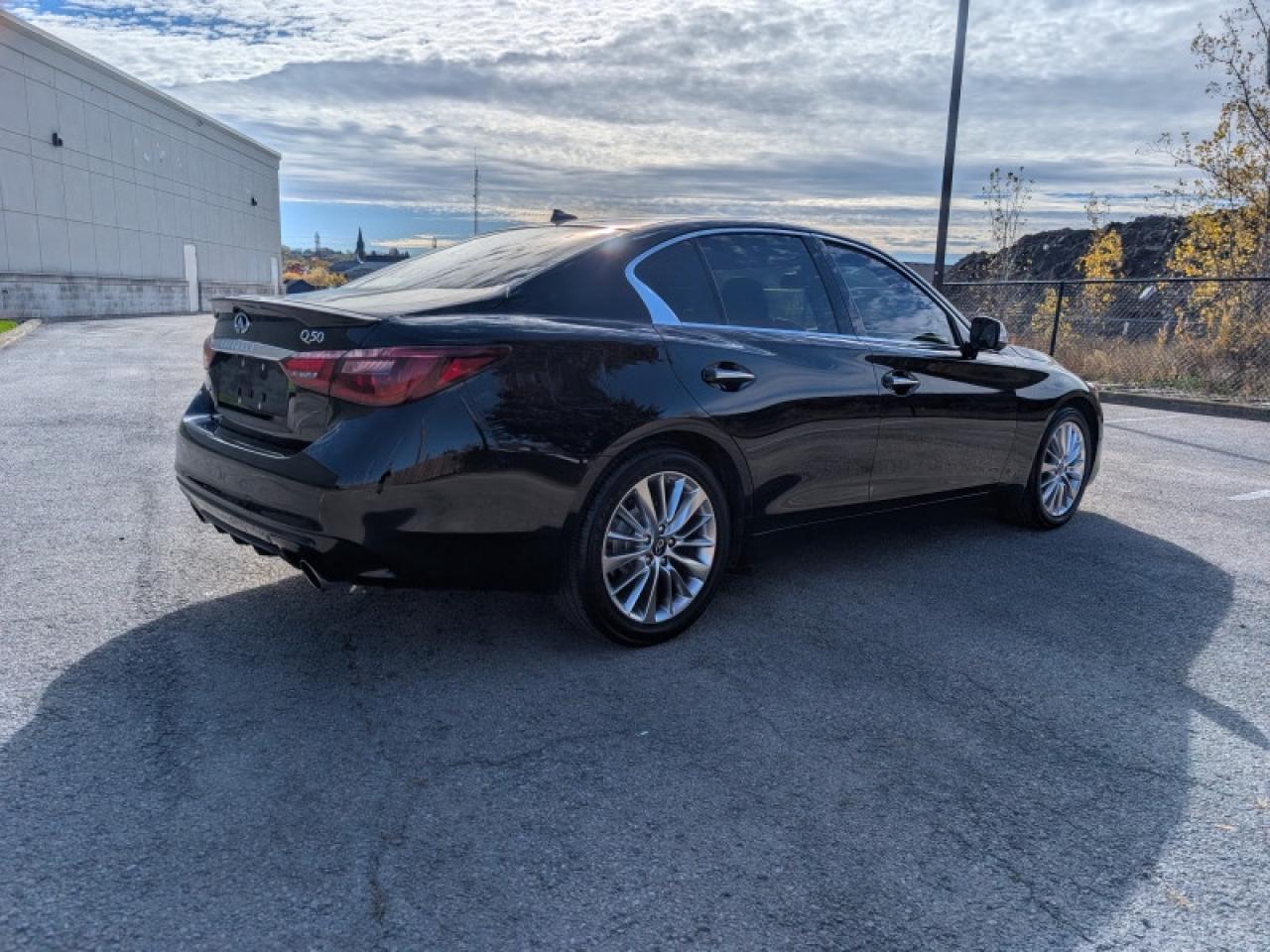 2021 Infiniti Q50 Essential Tech  **LOW KMS - 1 OWNER** Photo4