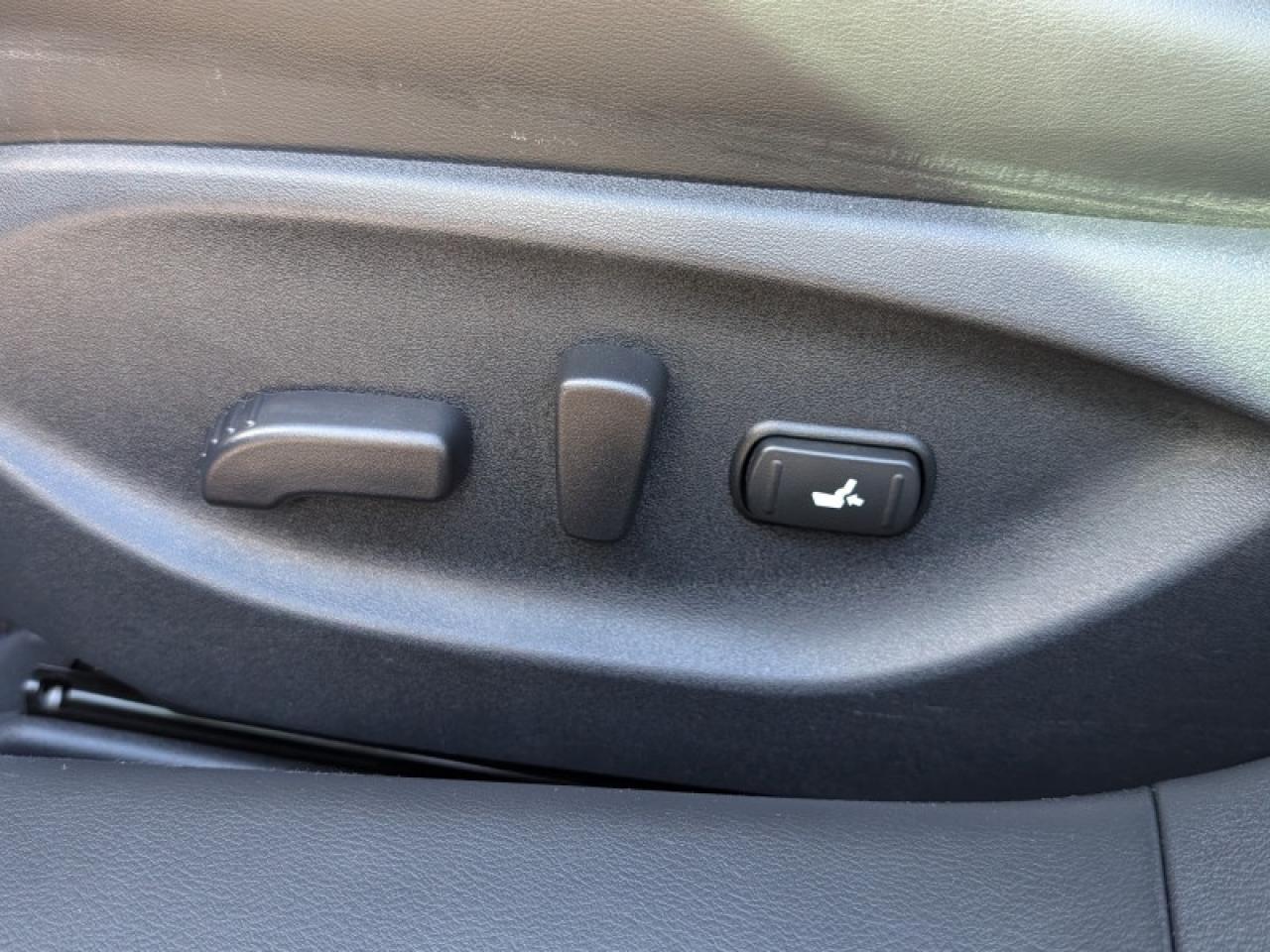 2021 Infiniti Q50 Essential Tech  **LOW KMS - 1 OWNER** Photo