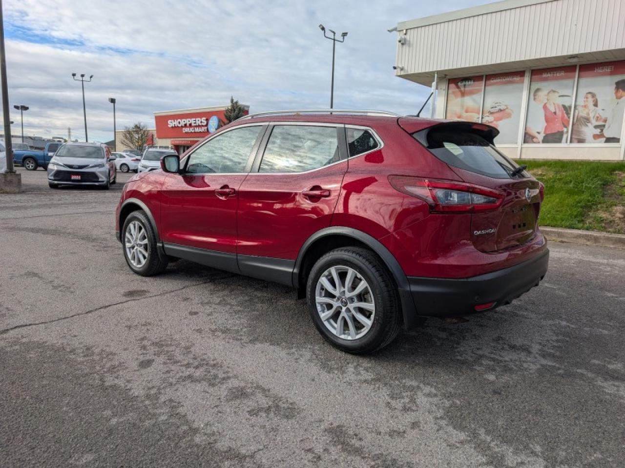 2023 Nissan Qashqai SV AWD Photo2