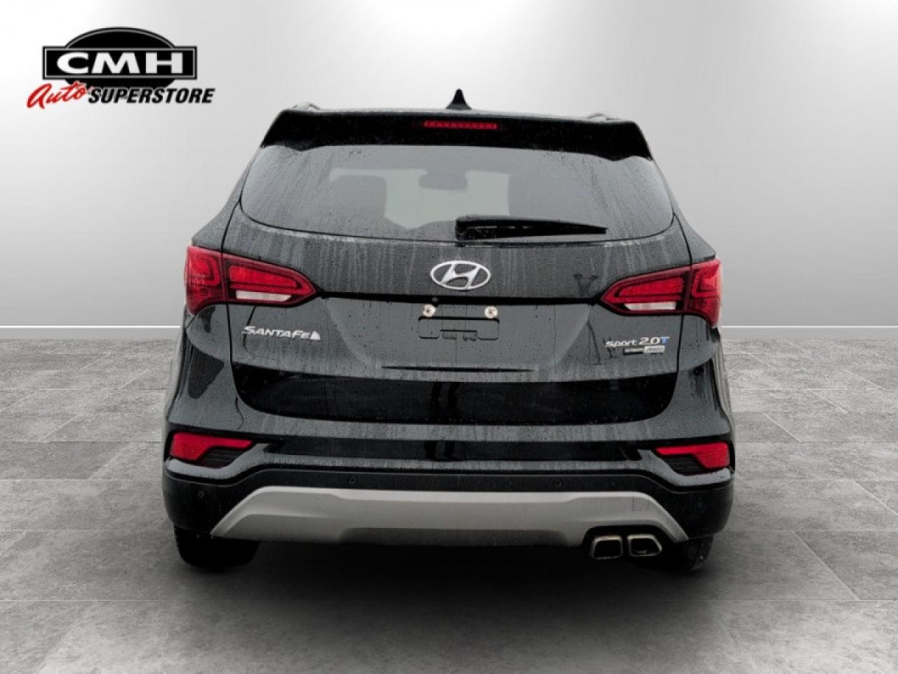 2017 Hyundai Santa Fe Sport 2.0T Ultimate  **LOW KMS - 1 OWNER** Photo