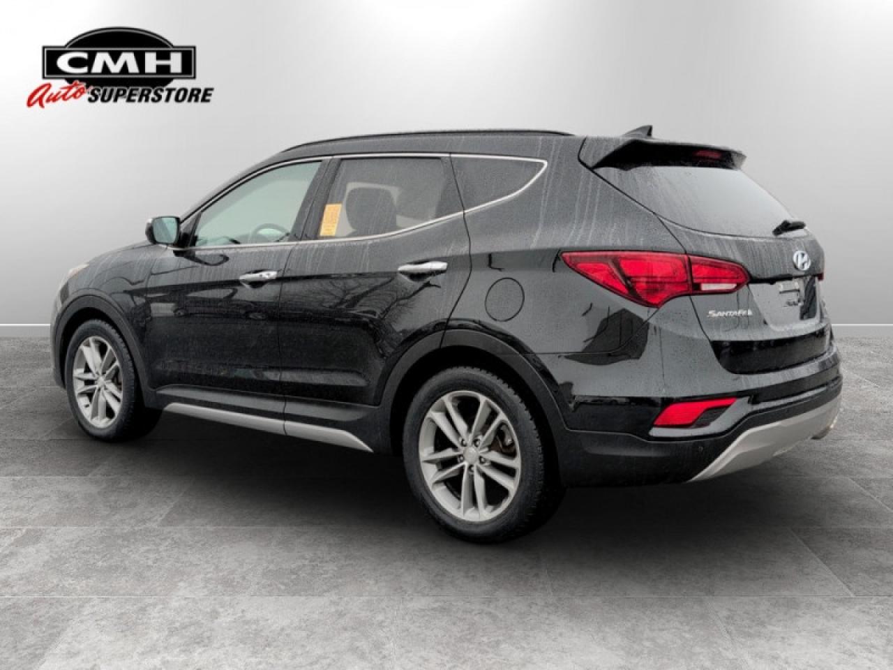 2017 Hyundai Santa Fe Sport 2.0T Ultimate  **LOW KMS - 1 OWNER** Photo