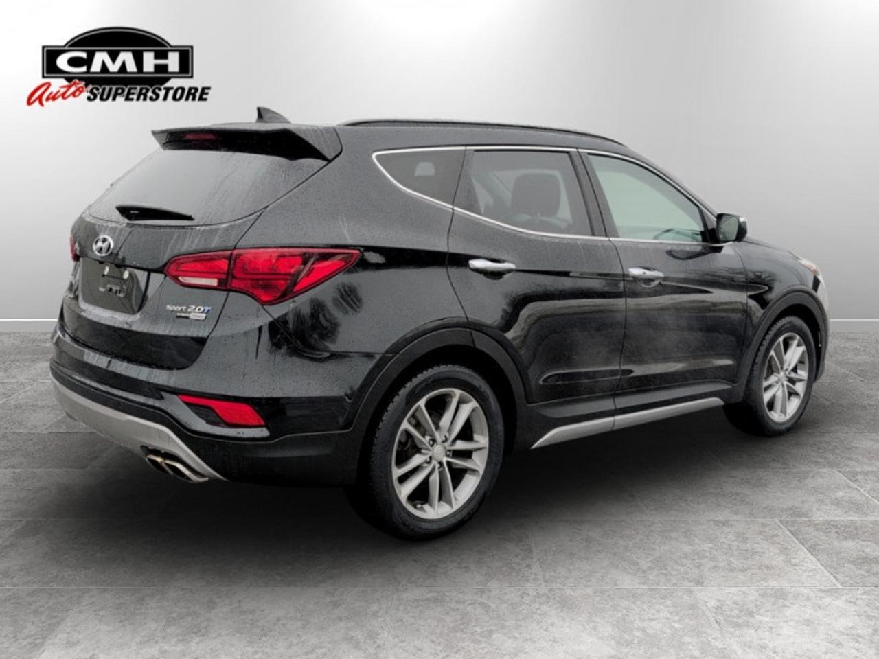 2017 Hyundai Santa Fe Sport 2.0T Ultimate  **LOW KMS - 1 OWNER** Photo
