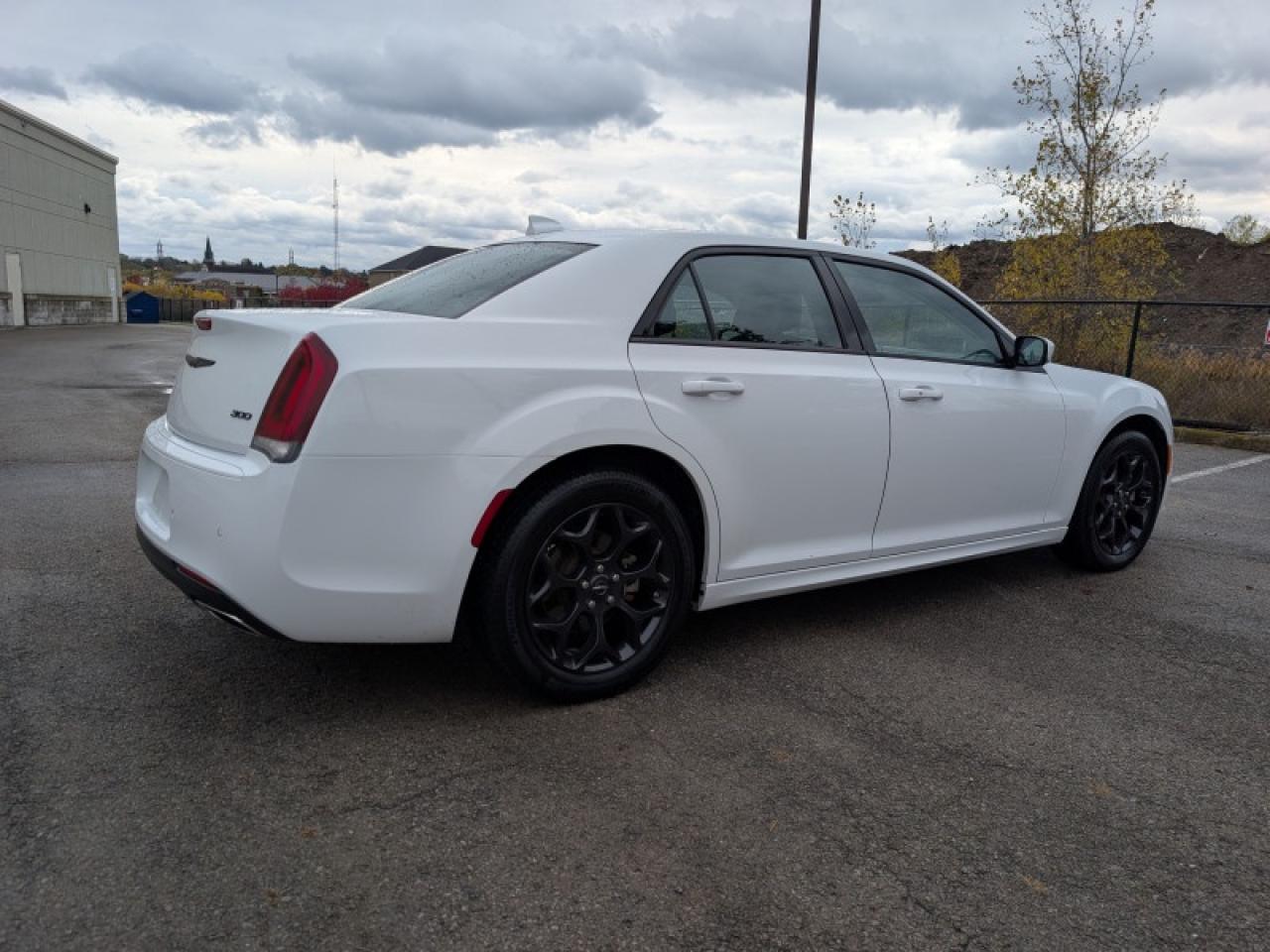 2023 Chrysler 300 Touring L  **COMFORT/SAFETYTEC+ GROUP** Photo