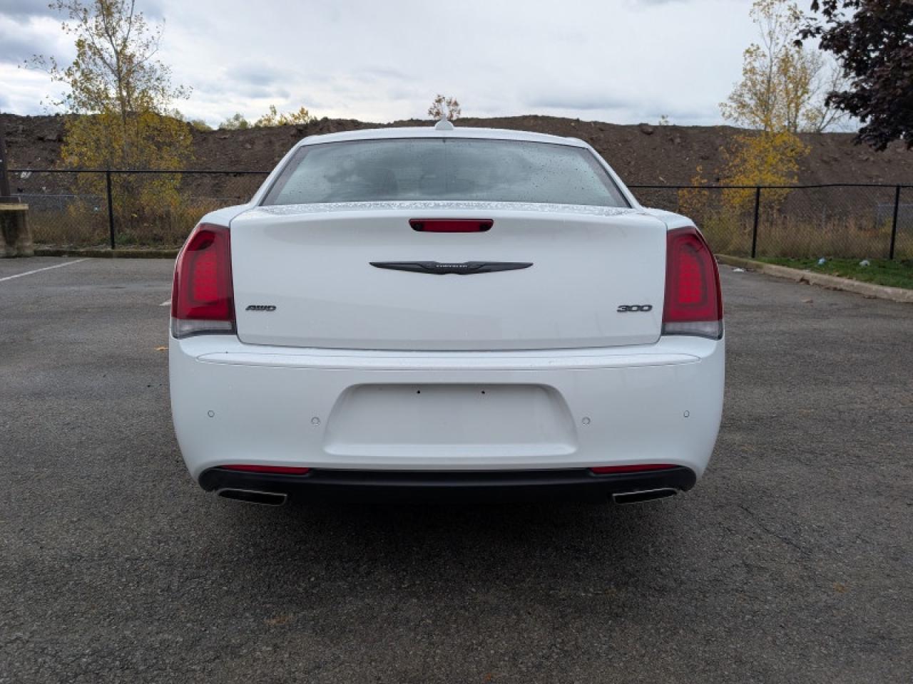 2023 Chrysler 300 Touring L  **COMFORT/SAFETYTEC+ GROUP** Photo