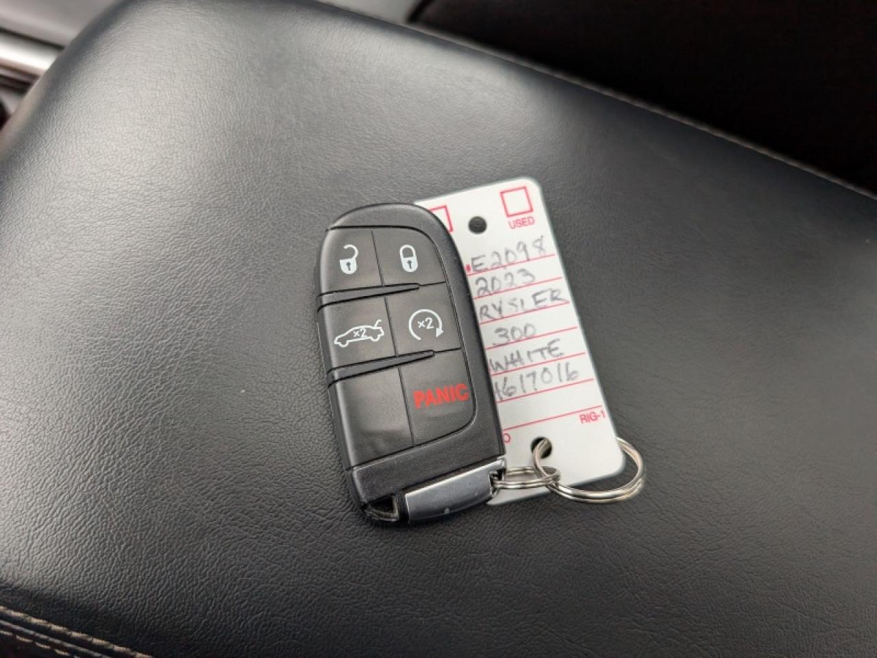 2023 Chrysler 300 Touring L  **COMFORT/SAFETYTEC+ GROUP** Photo