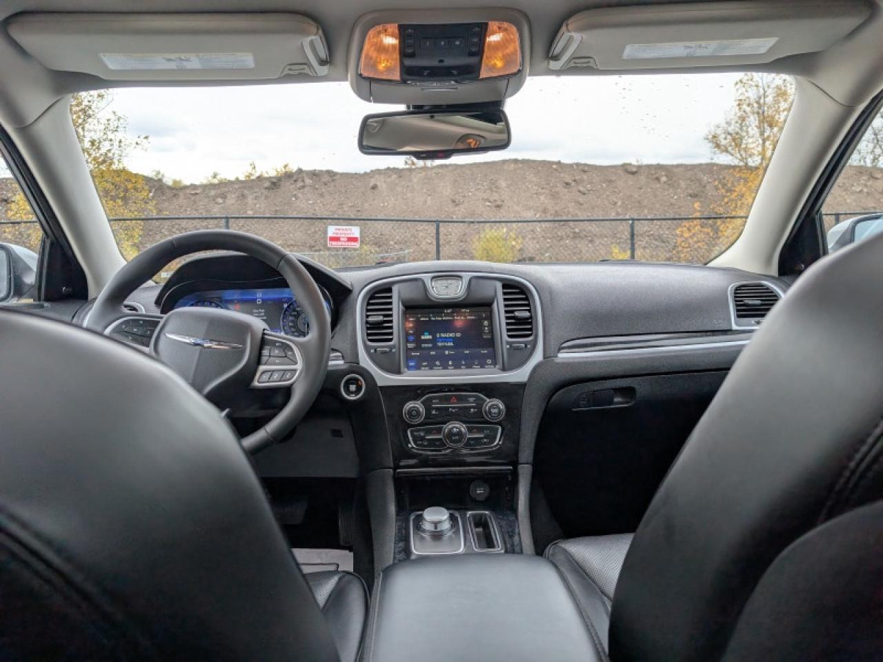 2023 Chrysler 300 Touring L  **COMFORT/SAFETYTEC+ GROUP** Photo