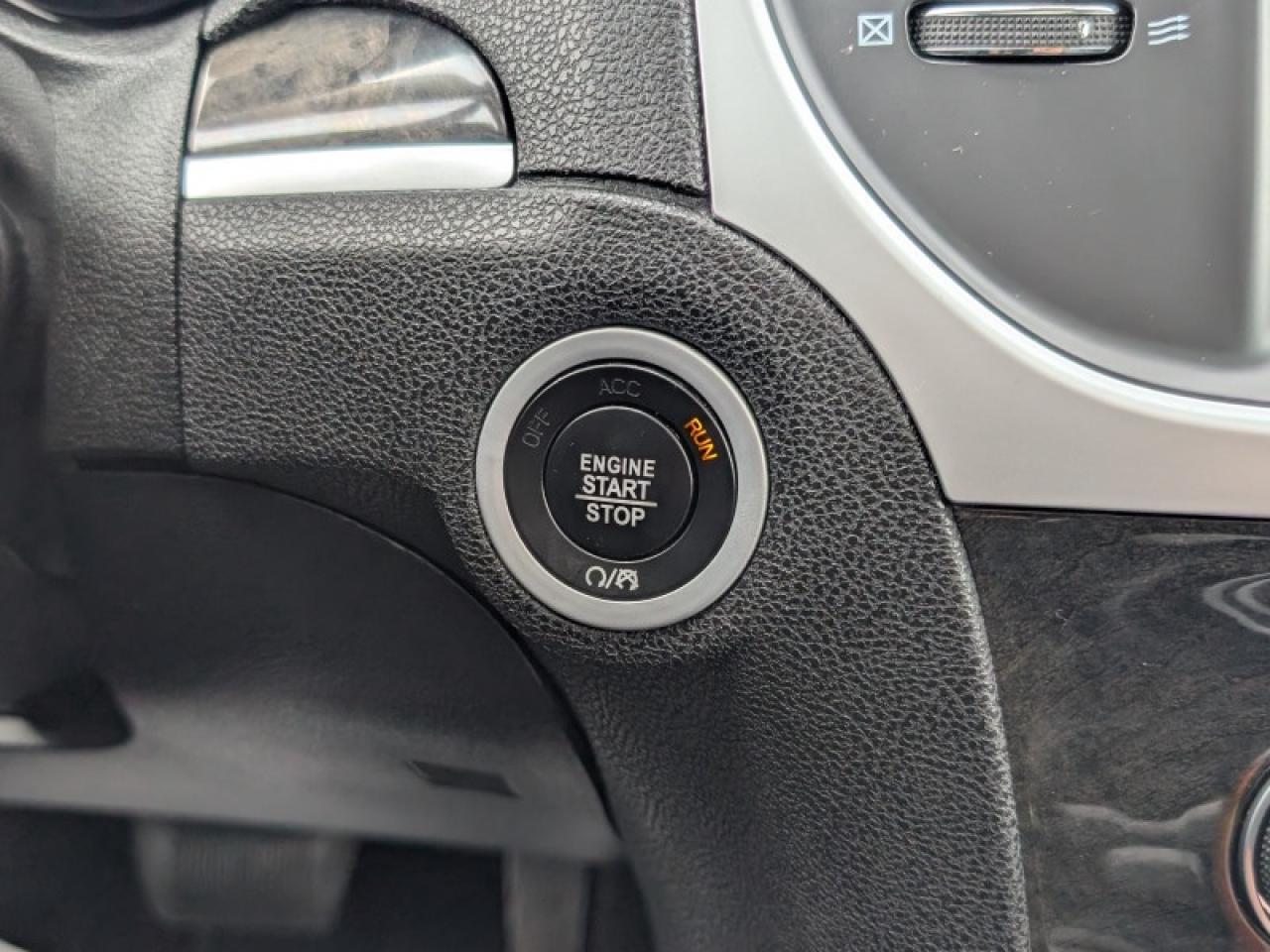 2023 Chrysler 300 Touring L  **COMFORT/SAFETYTEC+ GROUP** Photo