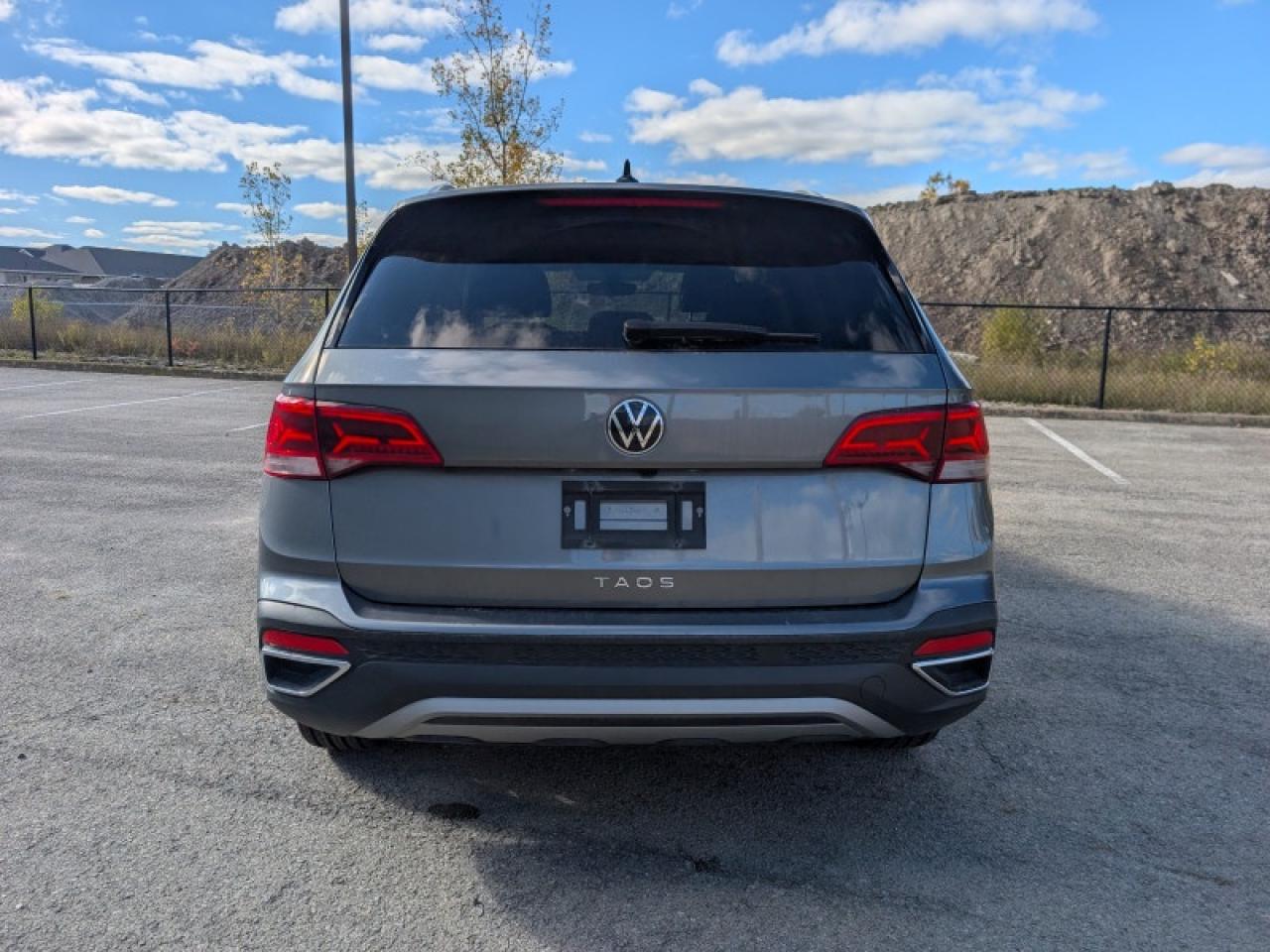 2024 Volkswagen Taos Comfortline  **ADAP CC - HTD SW** Photo3