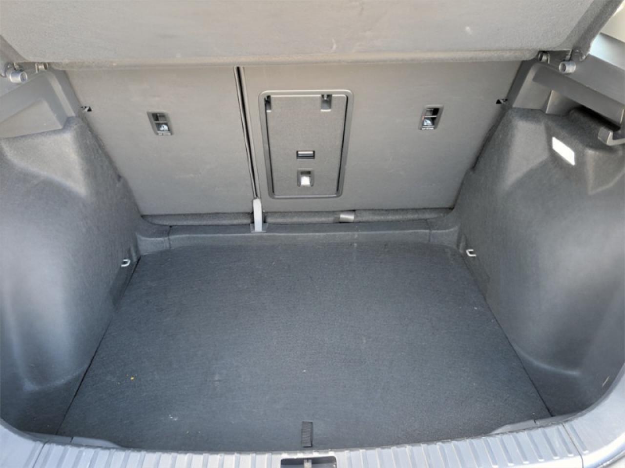 2024 Volkswagen Taos Comfortline  **ADAP CC - HTD SW** Photo