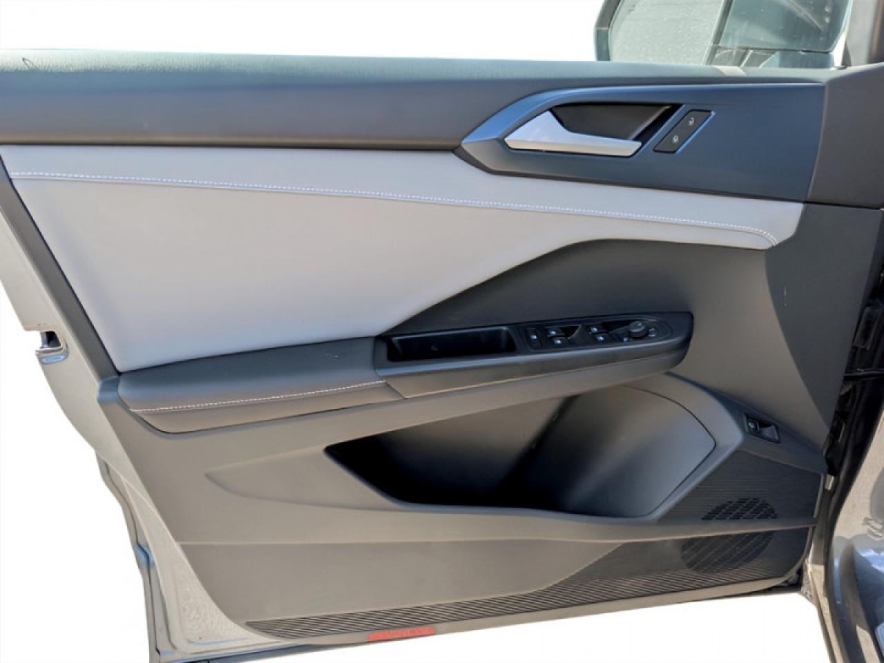 2024 Volkswagen Taos Comfortline  **ADAP CC - HTD SW** Photo