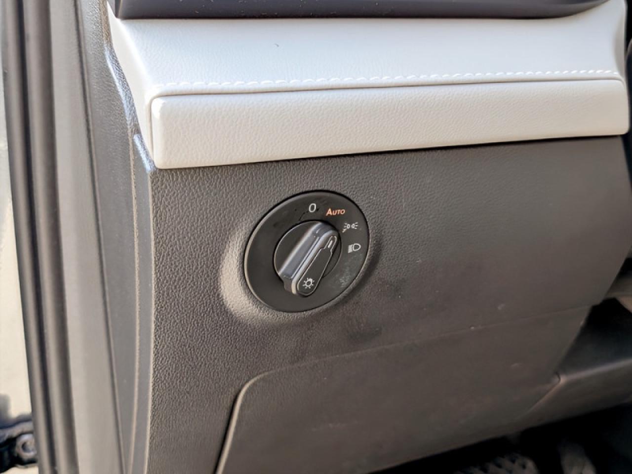 2024 Volkswagen Taos Comfortline  **ADAP CC - HTD SW** Photo