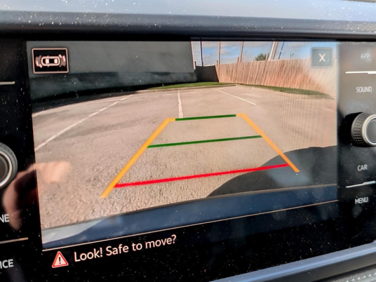 2024 Volkswagen Taos Comfortline  **ADAP CC - HTD SW** Photo