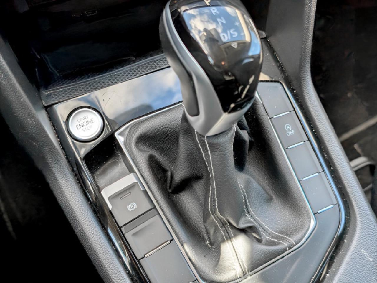 2024 Volkswagen Taos Comfortline  **ADAP CC - HTD SW** Photo