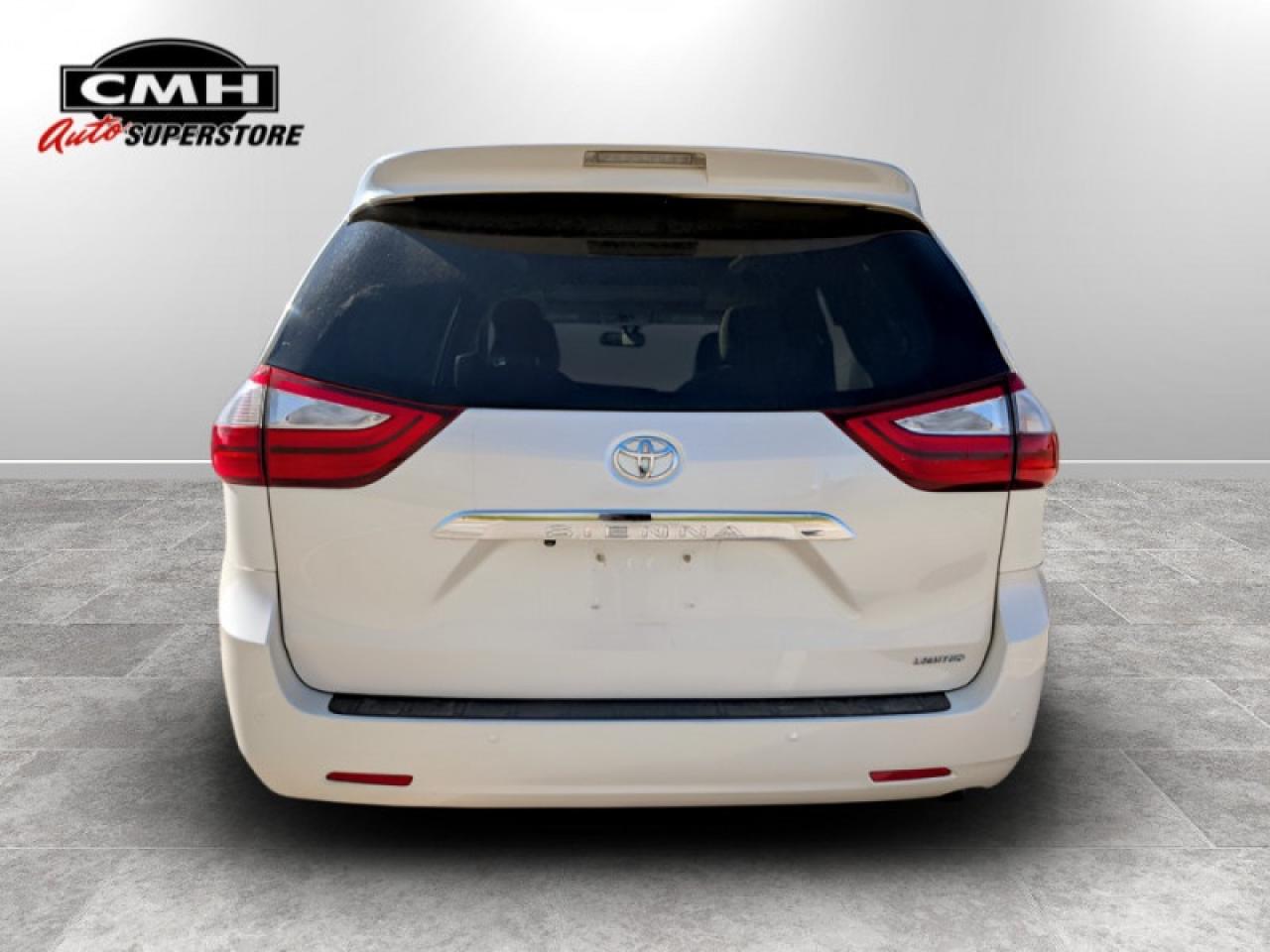 2017 Toyota Sienna Limited FWD 7-Passenger  **34 SERVICE RECS.** Photo