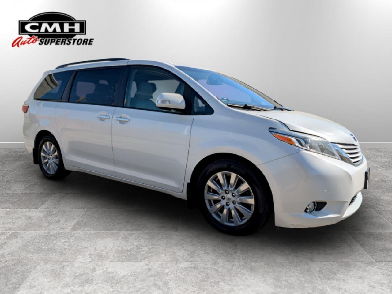 2017 Toyota Sienna Limited FWD 7-Passenger  **34 SERVICE RECS.** Photo