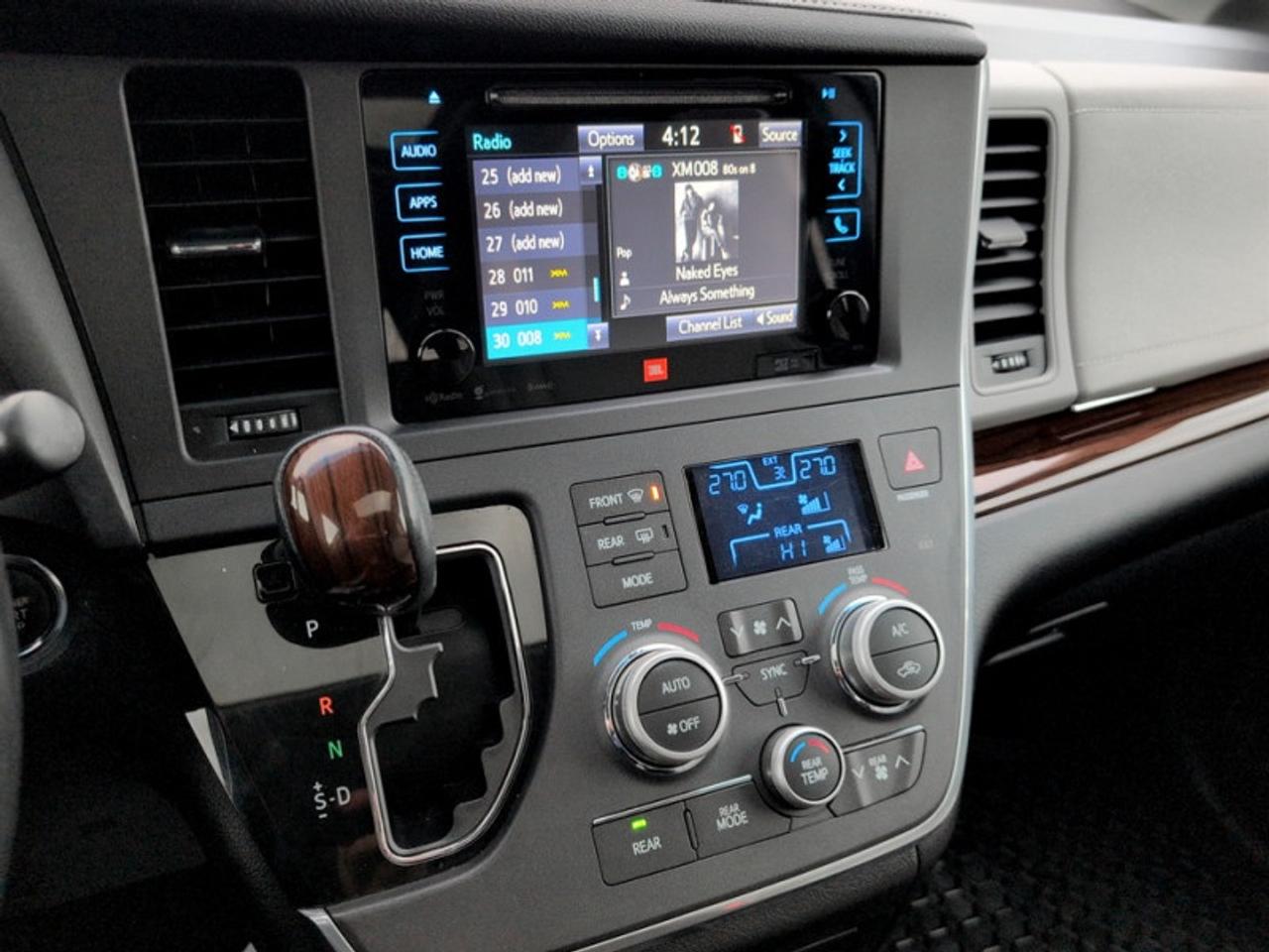 2017 Toyota Sienna Limited FWD 7-Passenger  **34 SERVICE RECS.** Photo