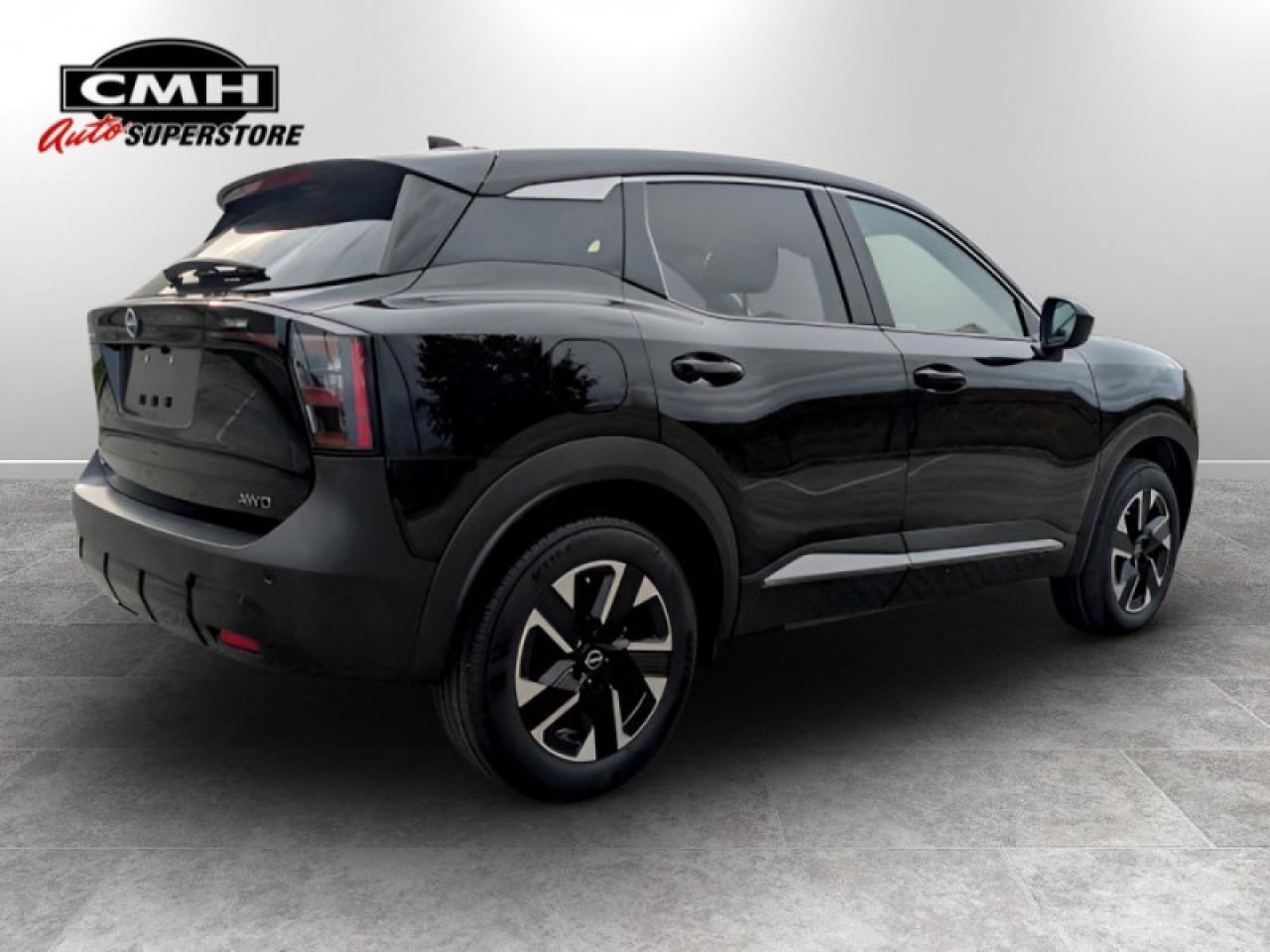 2025 Nissan Kicks SV  **LIKE NEW - ULTRA LOW KMS** Photo