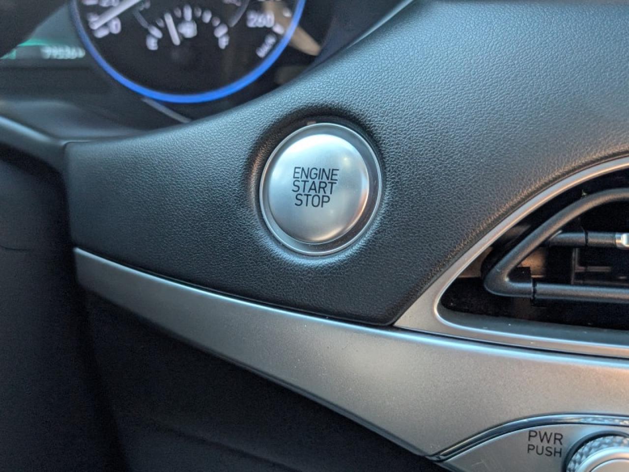 2022 Hyundai PALISADE Preferred 8-Passenger  **SUNROOF** Photo