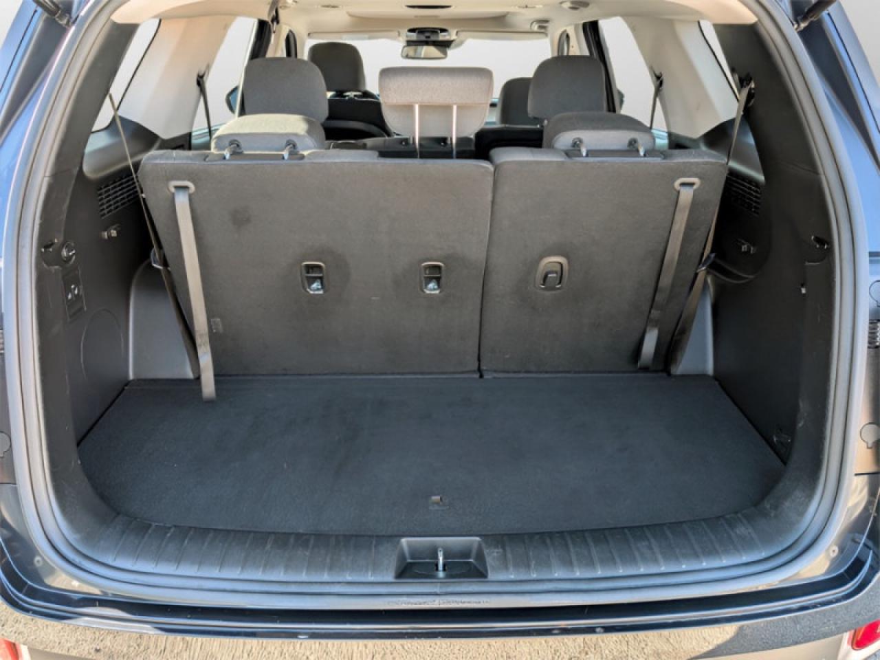 2022 Hyundai PALISADE Preferred 8-Passenger  **SUNROOF** Photo