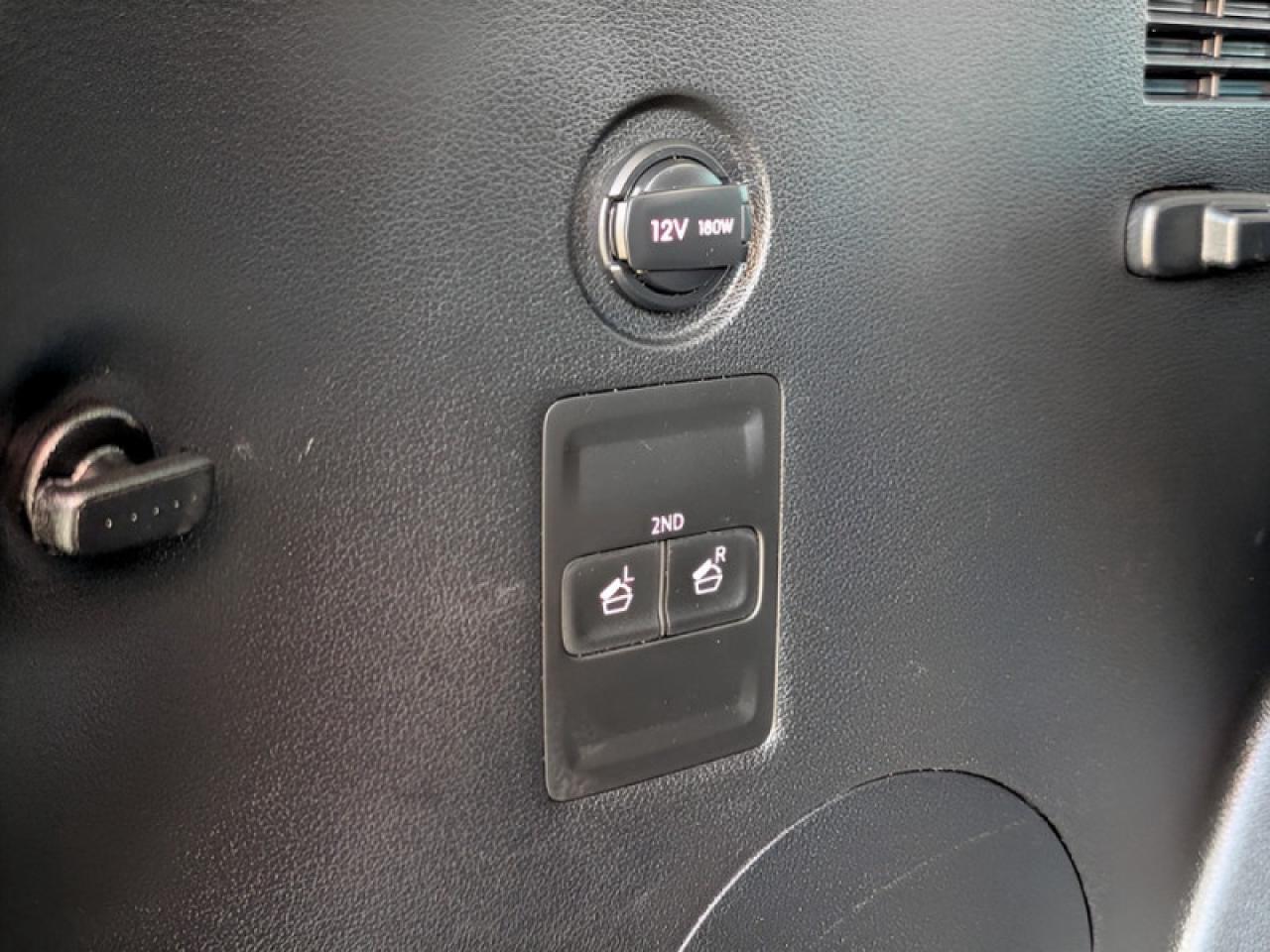 2022 Hyundai PALISADE Preferred 8-Passenger  **SUNROOF** Photo