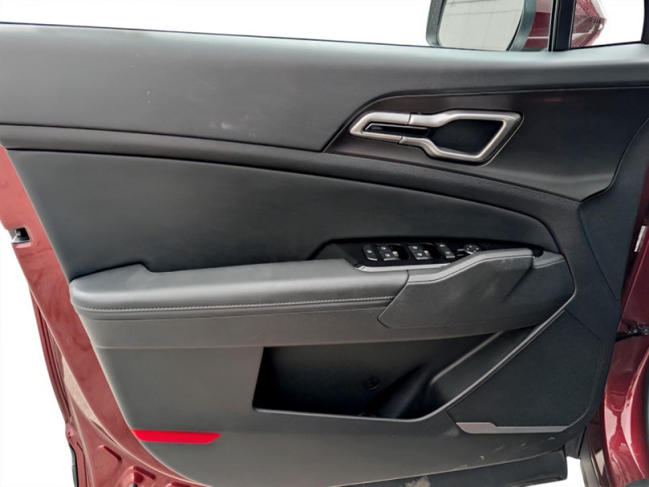 2025 Kia Sportage EX AWD  **VERY LOW KMS - SUNROOF** Photo