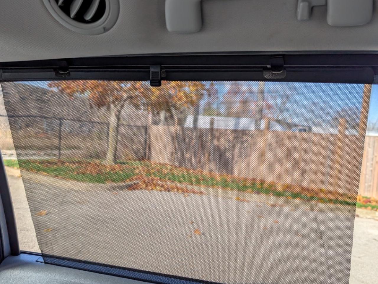 2016 Toyota Sienna LE 8-Passenger  **8 PASS - PWR SLIDERS** Photo