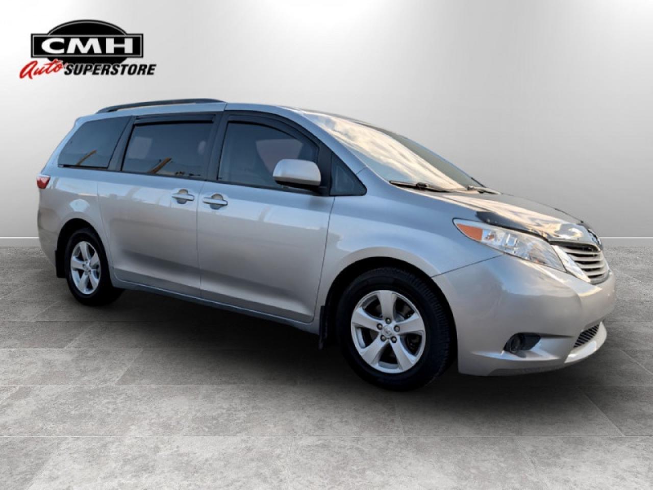 2016 Toyota Sienna LE 8-Passenger  **8 PASS - PWR SLIDERS** Photo