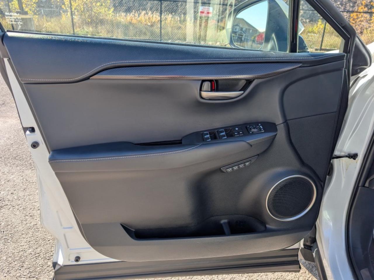 2021 Lexus NX 300 Luxury  **COOLED SEATS - SUNROOF** Photo