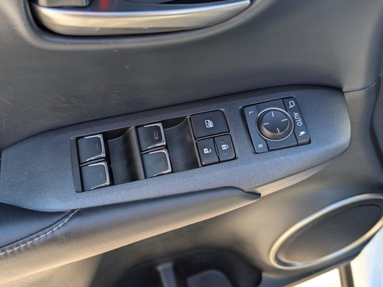 2021 Lexus NX 300 Luxury  **COOLED SEATS - SUNROOF** Photo