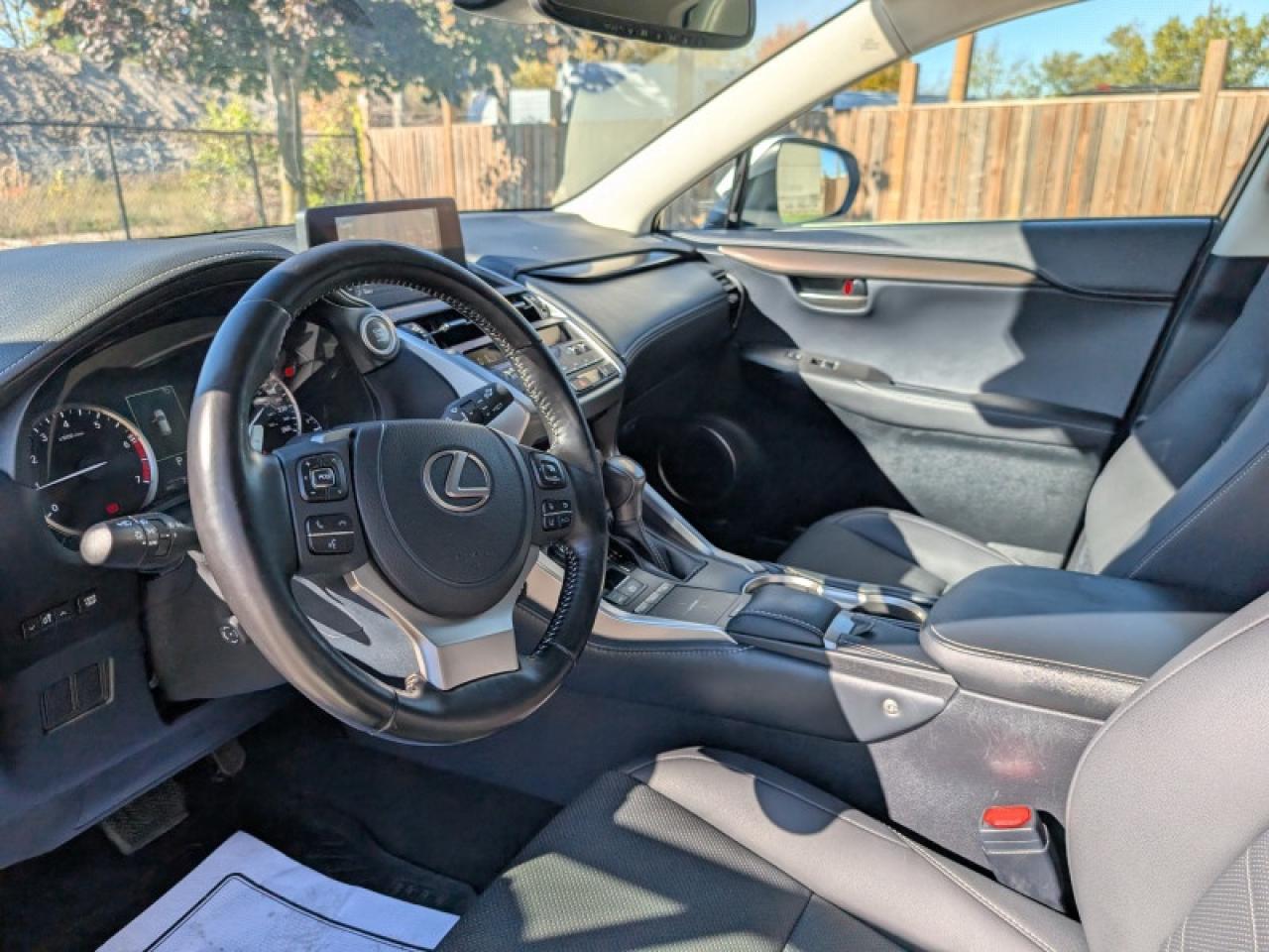 2021 Lexus NX 300 Luxury  **COOLED SEATS - SUNROOF** Photo