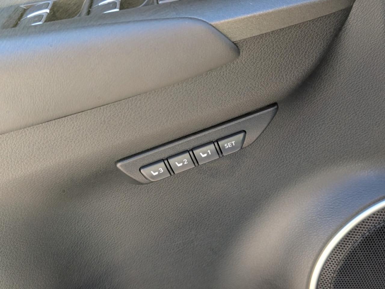 2021 Lexus NX 300 Luxury  **COOLED SEATS - SUNROOF** Photo