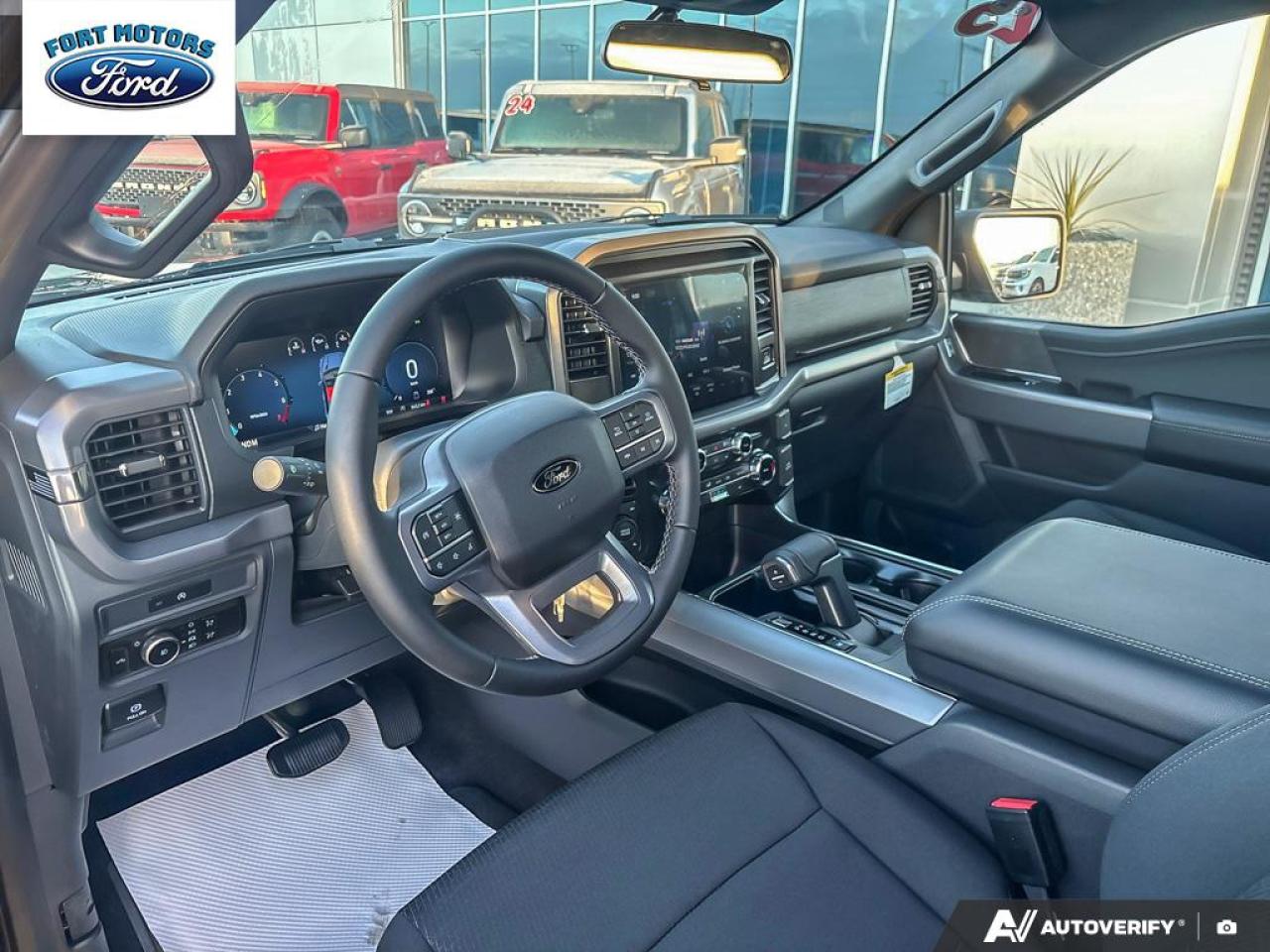 2025 Ford F-150 XLT Photo5