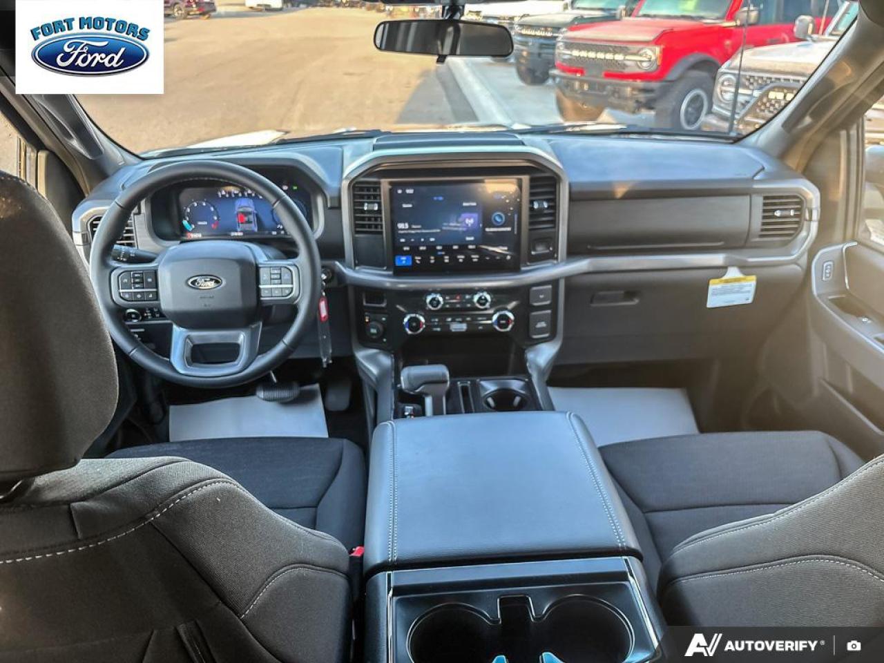 2025 Ford F-150 XLT Photo5