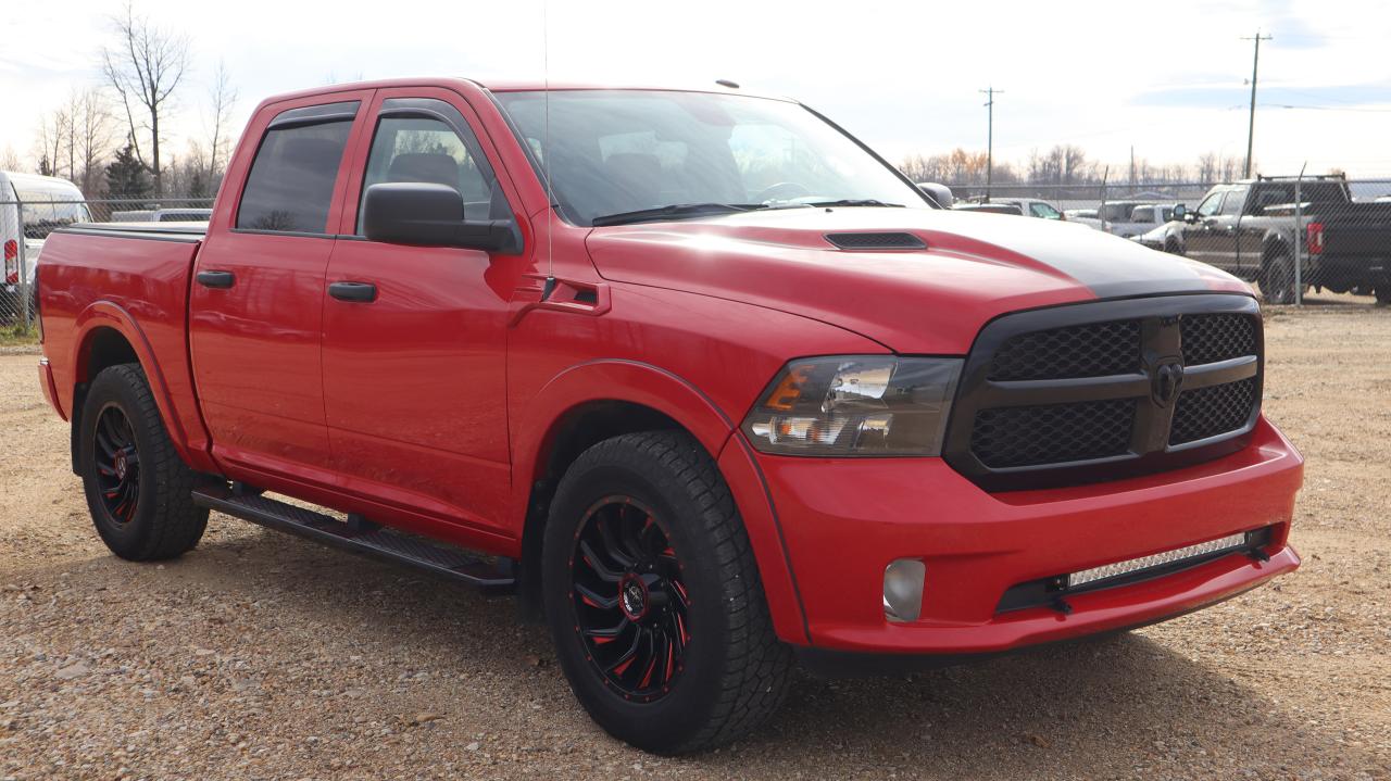 2022 RAM 1500 Classic EXPRESS Photo