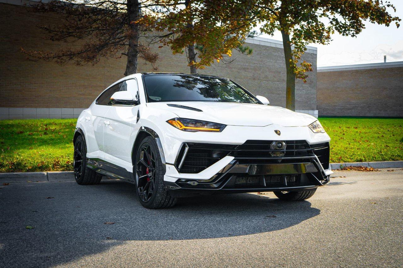 2023 Lamborghini Urus Performante Photo