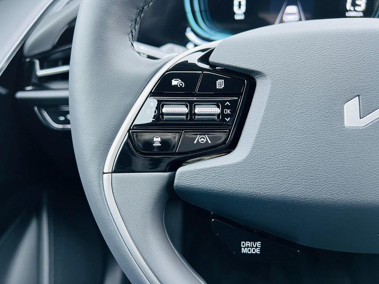 2026 Kia NIRO HEV EX Photo