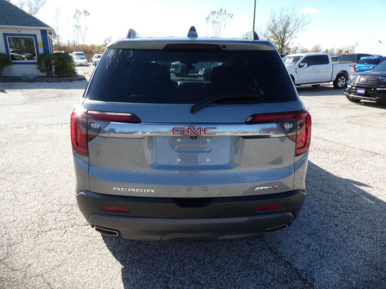2020 GMC Acadia AT4 AT4 Photo3