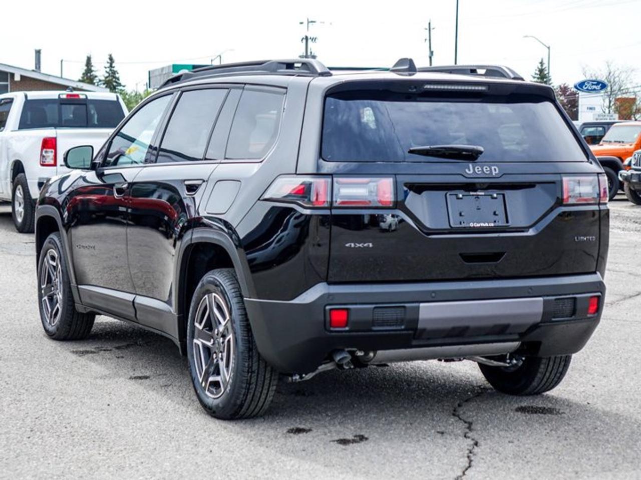 2026 Jeep Cherokee Limited 4x4 12.3" Display Pano Sunroof Blind Spot Heated front Seats Alloy Photo